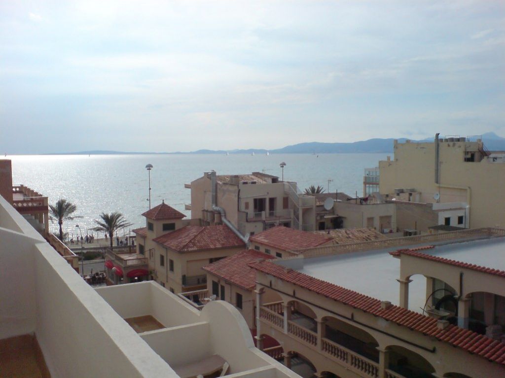 Výhľad na more z hotela..