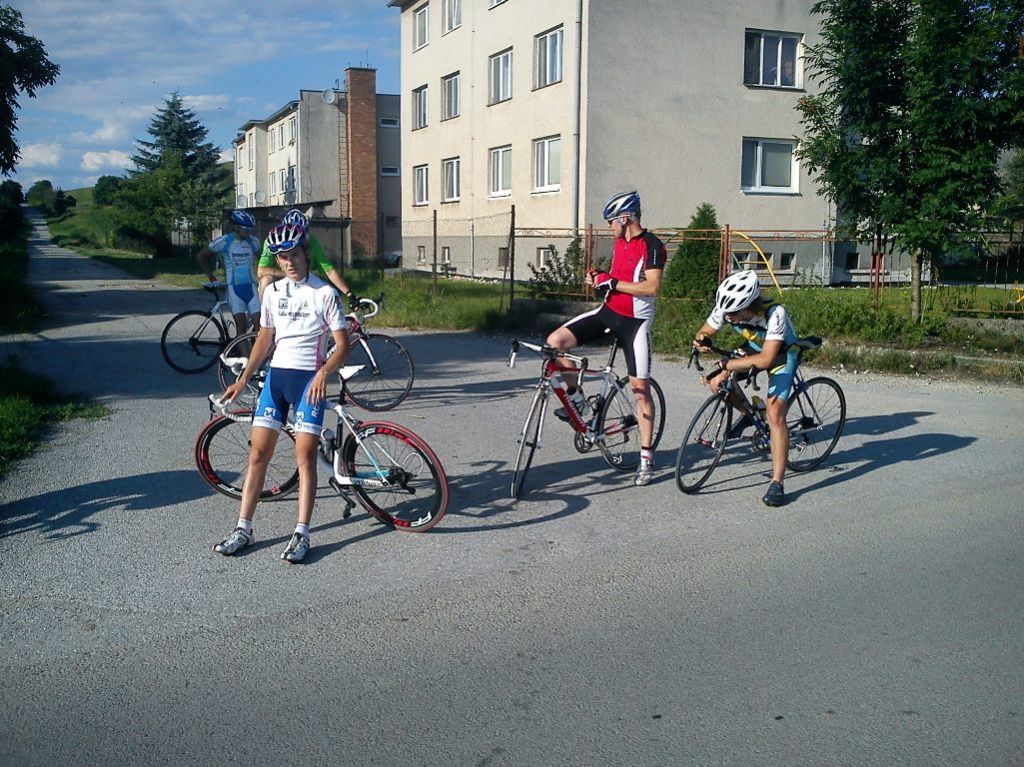 Zraz cyklistov v Belej.