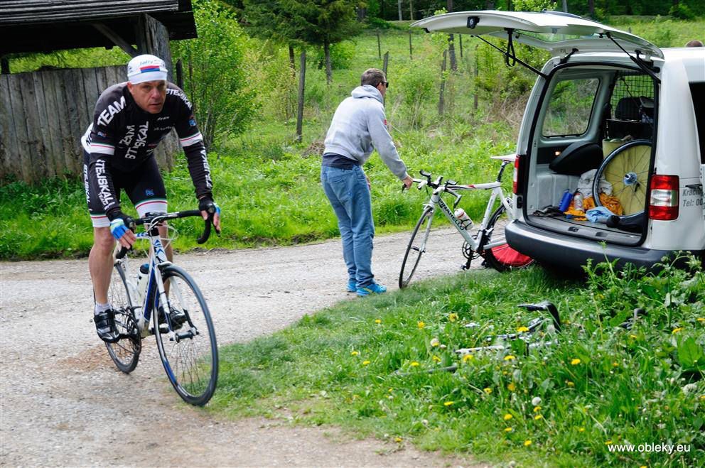 Príprava pred časovkou. 