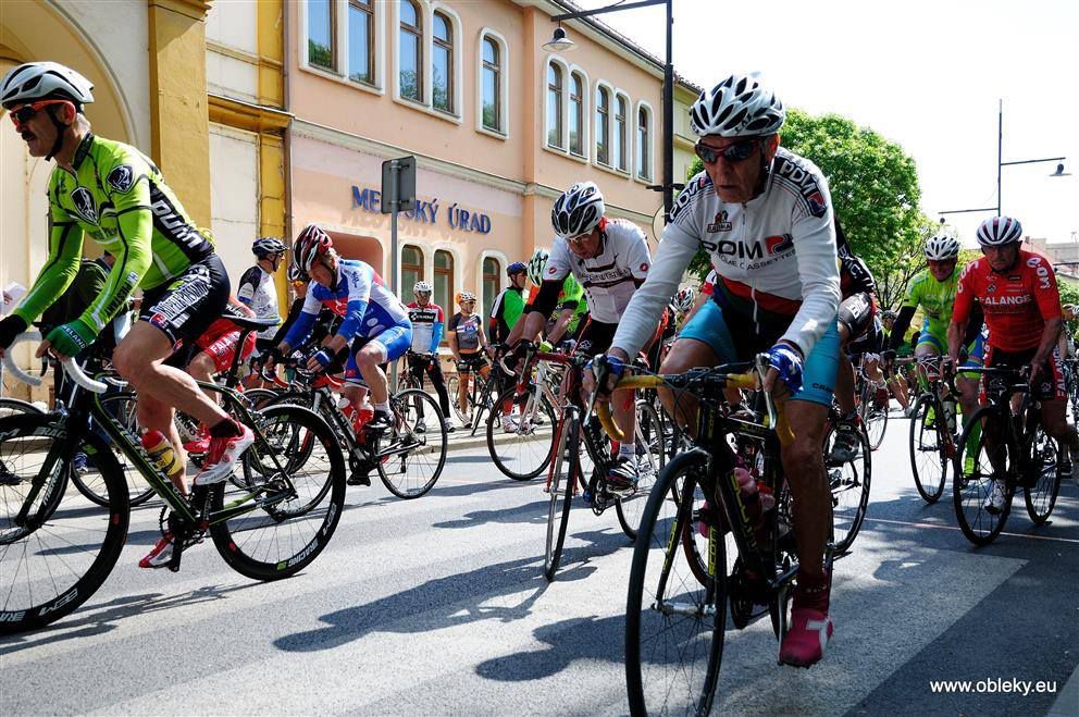 Milan Šugar sa vydáva na trať - štart v Sabinove.